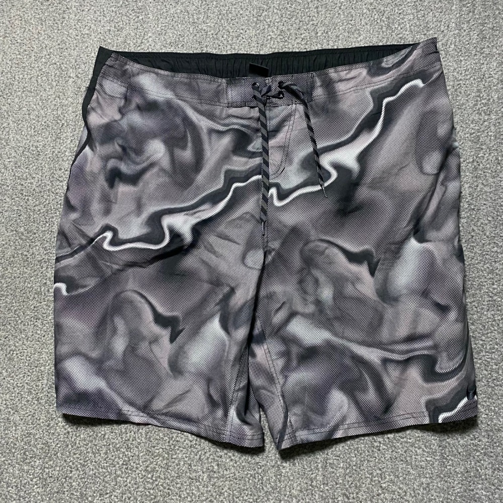 Nike Swim Trunks Abstract Mens 4XL Grey Board Shorts Beachwear Surf Summer - Picture 10 of 10
